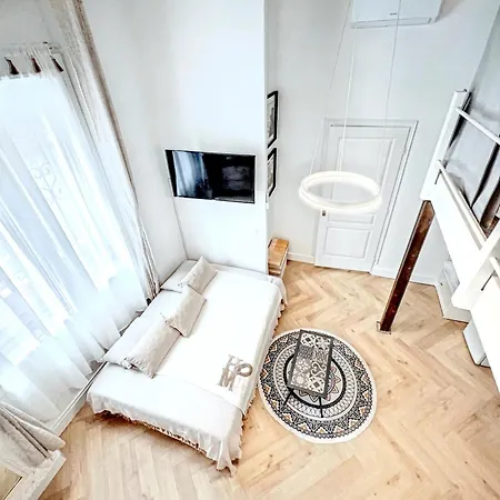 Mini Duplex 50m Du Vieux Port