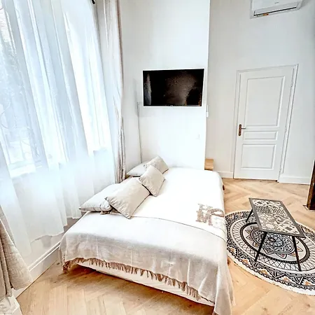 Mini Duplex 50m Du Vieux Port Cannes